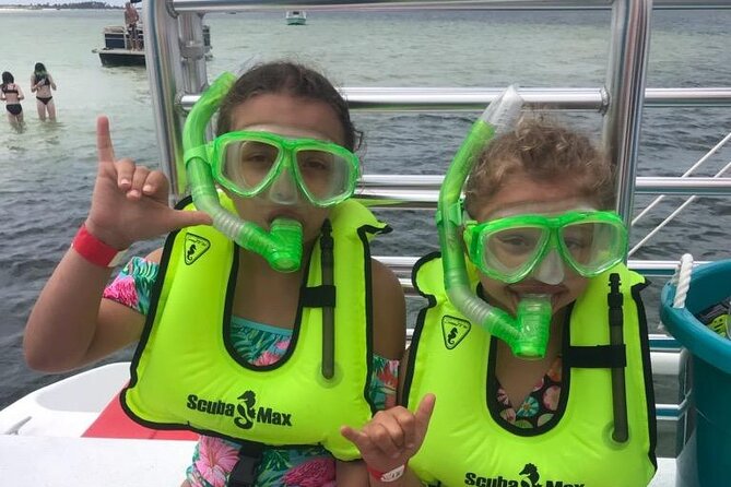 Snorkel & Dolphin Sightseeing Tour Aboard the Footloose - One free drink, then a working bar