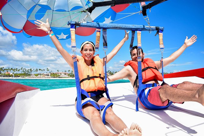 Snorkeling Catamaran Tour & Parasailing - Group size, pace, and comfort