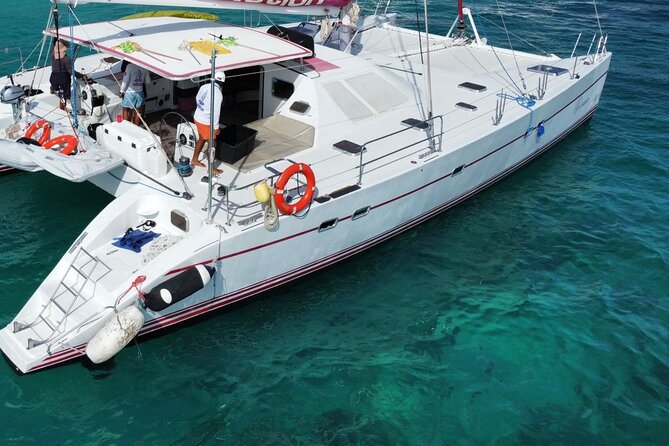Splendid Isla Mujeres Catamaran: drinks and fun all day! - Who will get the most from this catamaran?