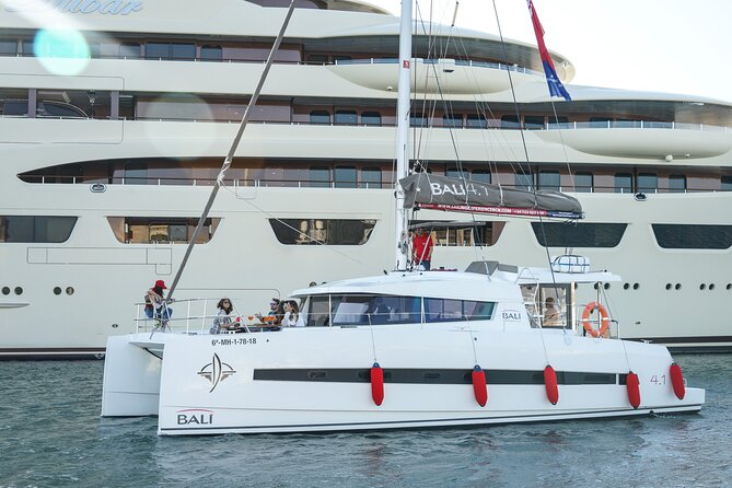 Sunset Catamaran: Small Group, Drinks, Snacks & Dinner Upgrade - How the dinner upgrade changes the value