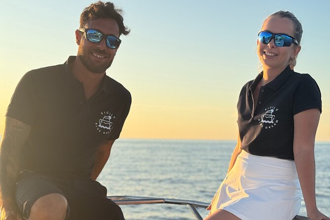 Sunset catamaran tour: Aperitif on the boat in Palermo - Mondello gives you the active part of the evening