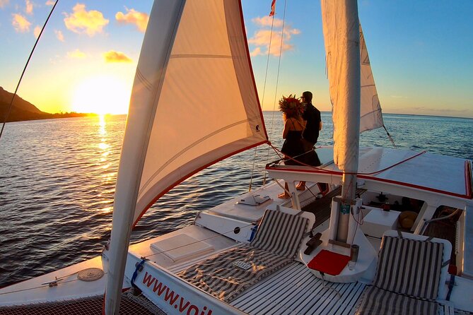 Sunset Cruise : Moorea Sailing on a Catamaran named Taboo - Sailing along Moorea’s northern coast