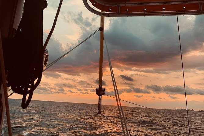 Sunset Dolphin Sail Aboard the Footloose Catamaran - Crew service and commentary
