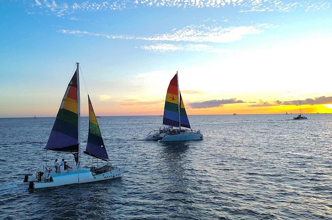 Sunset sail Aboard Manakai Catamaran - Choosing General Boarding or Mana Premium