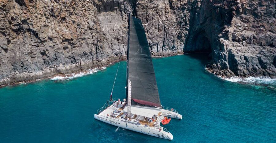 Tenerife: Catamaran Cruise with Brunch and Unlimited Drinks - What the catamaran ride is really like