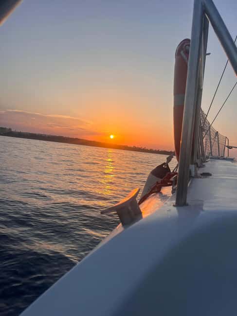 Torrevieja: Sundowner tour on the catamaran Apaleo - Practical details that can make or break the evening
