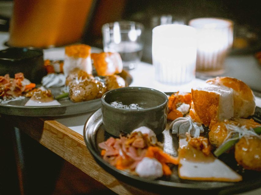 Tromsø: Aurora Dinner Cruise by Hybrid-Electric Catamaran - How the tasting, dinner, and dessert are spaced