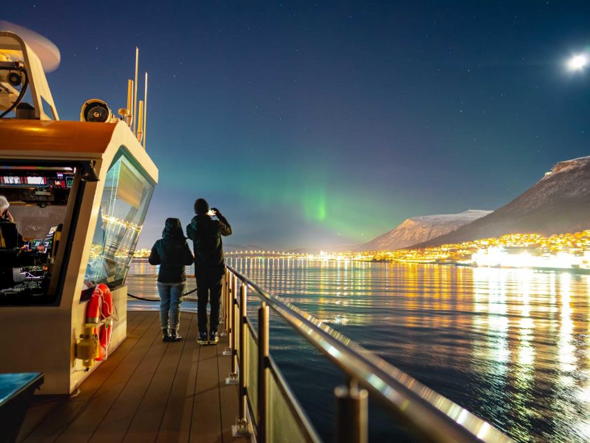 Tromsø: Aurora Dinner Cruise by Hybrid-Electric Catamaran - The real aurora question