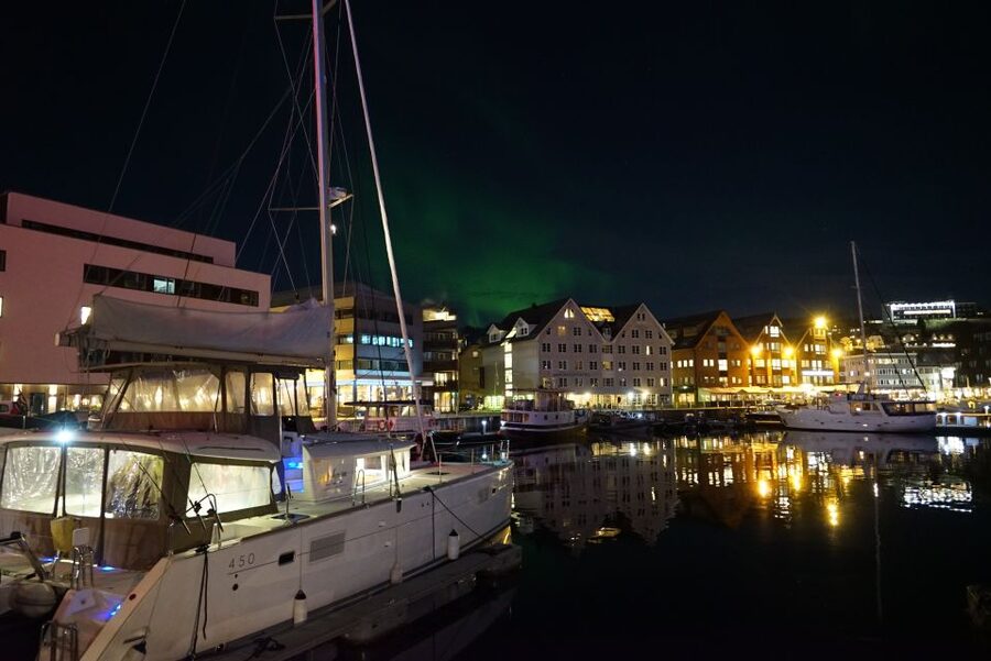 Tromsø: Northern Lights Luxury Catamaran Cruise - What the three-hour route feels like