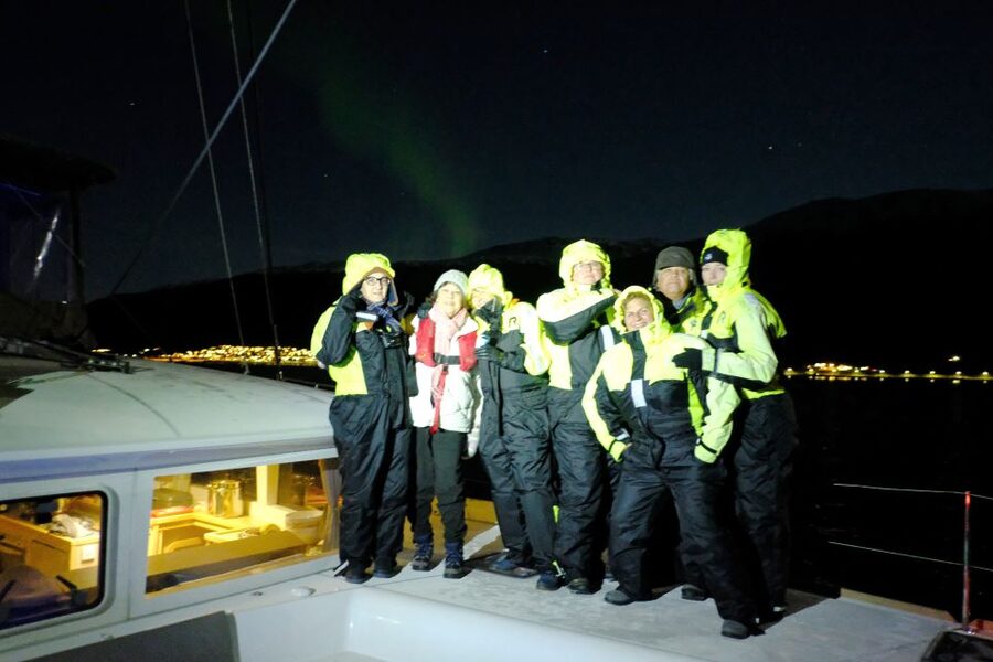 Tromsø: Northern Lights Luxury Catamaran Cruise - Practical tips for a better evening