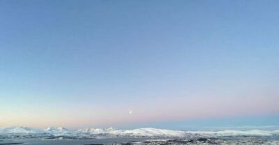 Tromso: Sightseeing Cruise by Catamaran with Snacks & Drinks