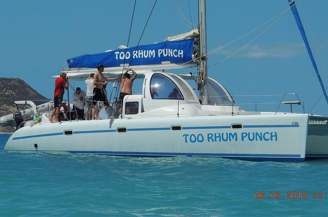 Tropical Catamaran Snorkeling, Sailing And Beach Experience - How crowded will the catamaran feel?