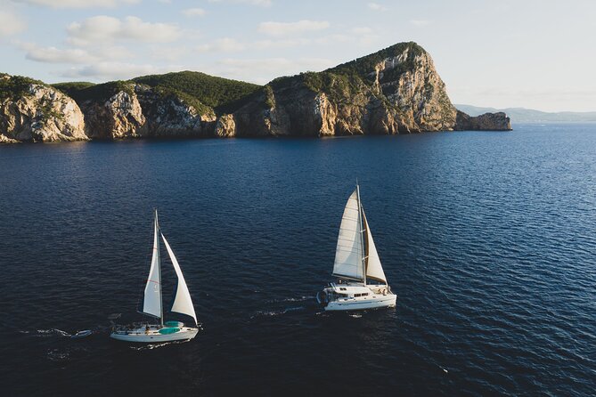 Unforgettable Catamaran Experience in Formentera - LAGOON 400 - Cala Saona and its reddish cliffs