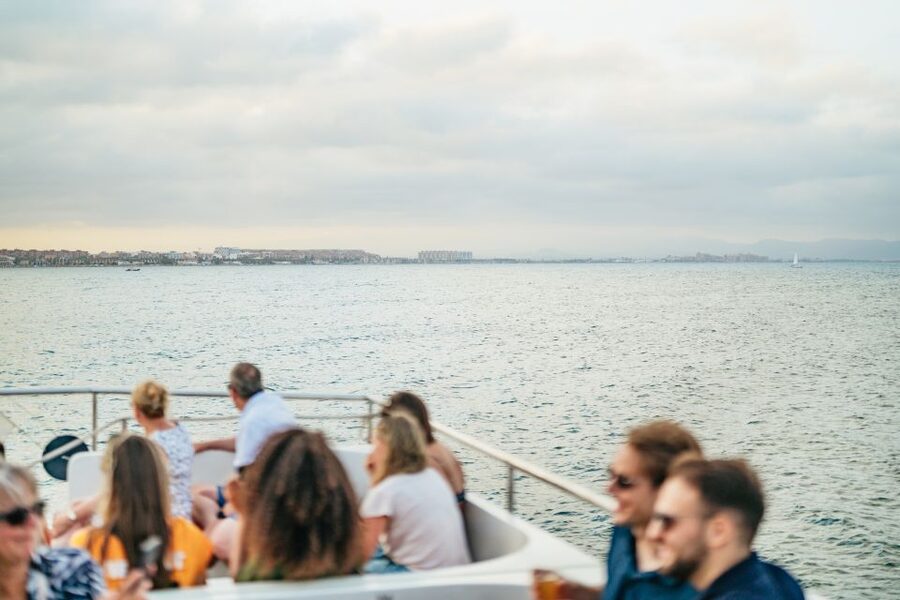 Valencia: Sunset or Daytime Catamaran Cruise with Drink - Choosing Between Daytime and Sunset