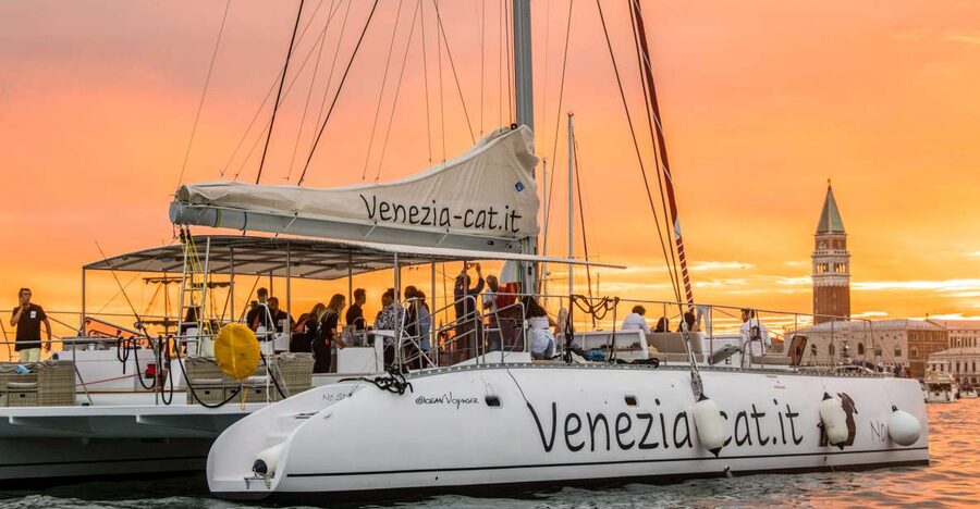 Venice: Catamaran Sunset Jazz Cruise with Aperitivo - What this Venice sunset cruise actually feels like