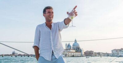 Lagoon Catamaran Cruise with Music and Drinks