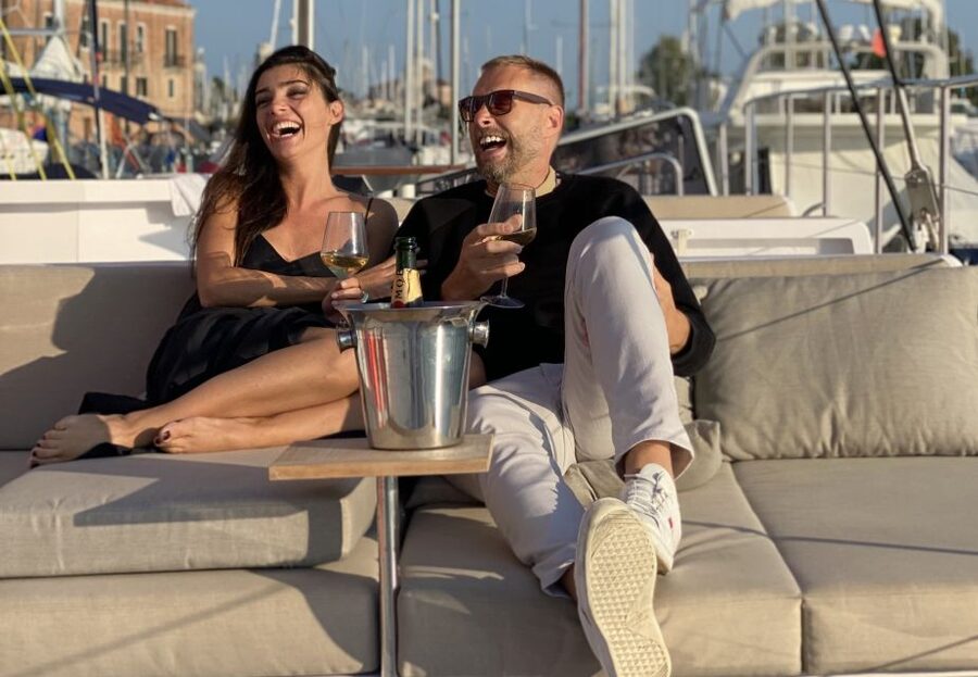Venice: Lagoon Catamaran Tour with Classical Music & Drinks - Finding the Red Sails Near Via Garibaldi