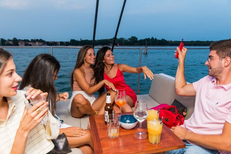 Venice: Lagoon Lunch Cruise on Catamaran - Why Venice looks better from a catamaran