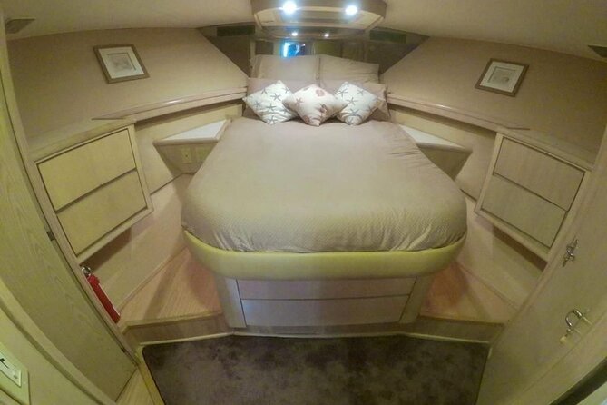 VIP YACHT up to 28 passengers - Isla mujeres snorkel - Playa Norte and time at anchor