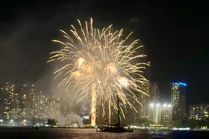 Waikiki Beach Catamaran Friday Night Fireworks Tour - The 6:45 pm departure from Holomoana Street