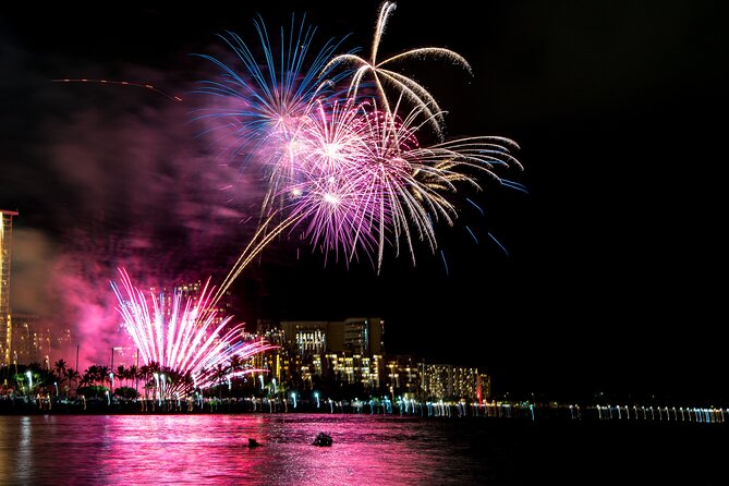 Waikiki Friday Firework Catamaran Tour - Returning to Kewalo Basin