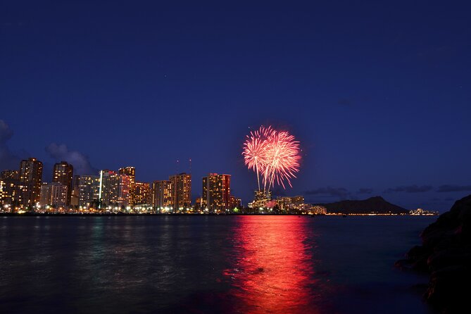 Waikiki: Friday Night Fireworks Catamaran Cruise - Who will enjoy this Friday night sail?