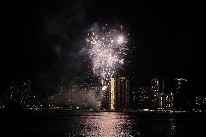 Waikiki: Friday Night Fireworks Catamaran Cruise - My take: book it for the boat, not only the fireworks