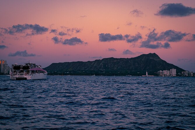 Waikiki Sunset Cruise Catamaran Boat Tour on Oahu - Key points to know before you book
