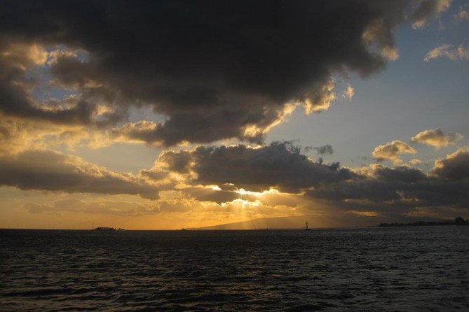 Waikoloa Signature Catamaran Sunset Sail - Waiting for the green flash