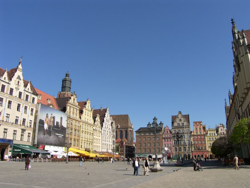 Wroclaw: City Walk and Cruise by Luxury Solar Catamaran - What the private format is worth