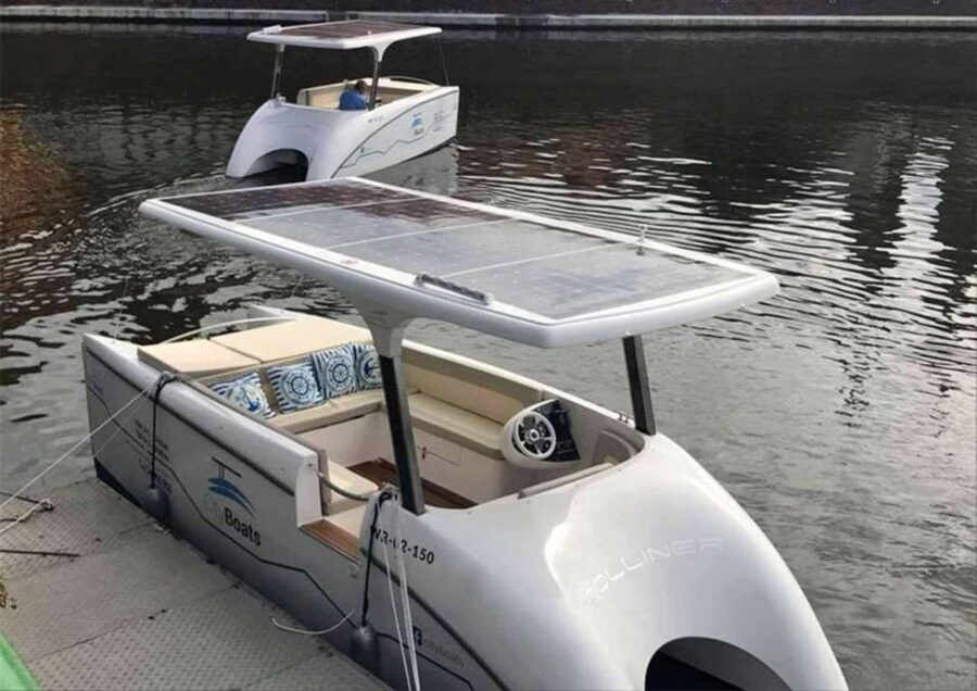 Wroclaw: City Walk and Cruise by Luxury Solar Catamaran - Meeting at Piwnica Świdnicka in Market Square